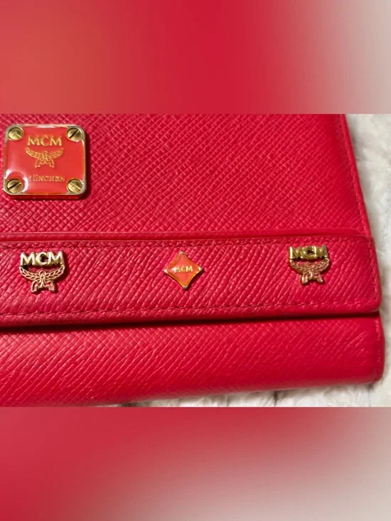 MCM Hot Pink Continental Trifold Wallet - Picture 4 of 15